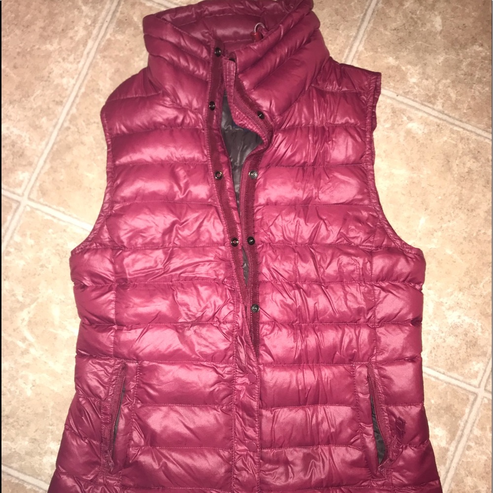 GAP Packable Puffer Vest